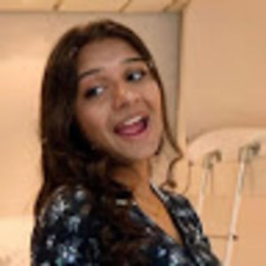 Meet your Posher, Rhea